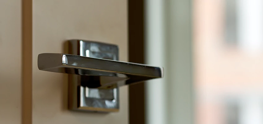 Door Lever Knob Repair in Homeland, California